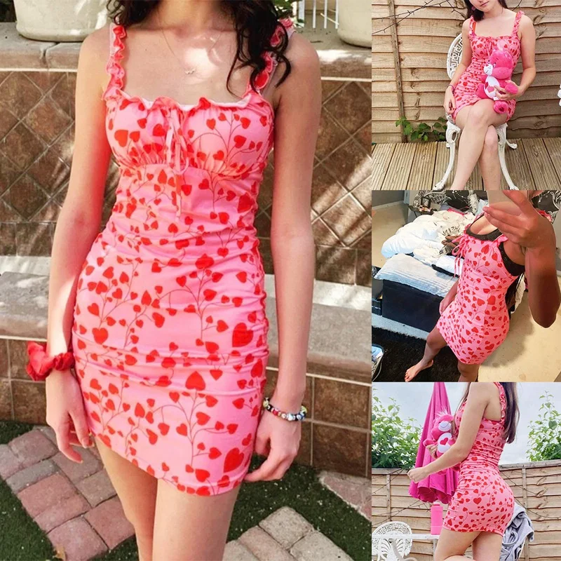 

Женское облегающее мини-платье с квадратным вырезом