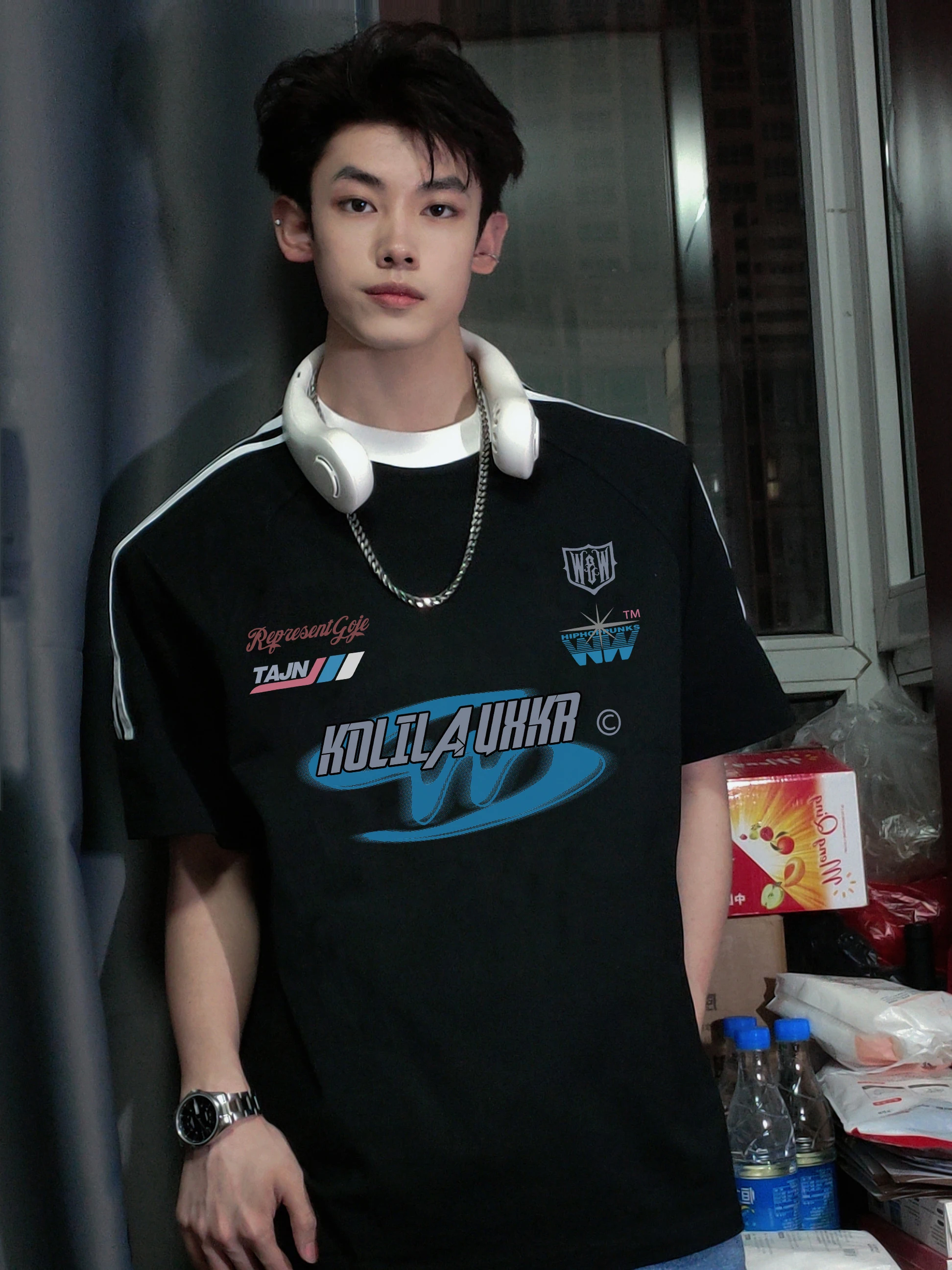 Футболка Fomk National Fashion Pu Shuai с тремя полосками и короткими рукавами для мальчиков