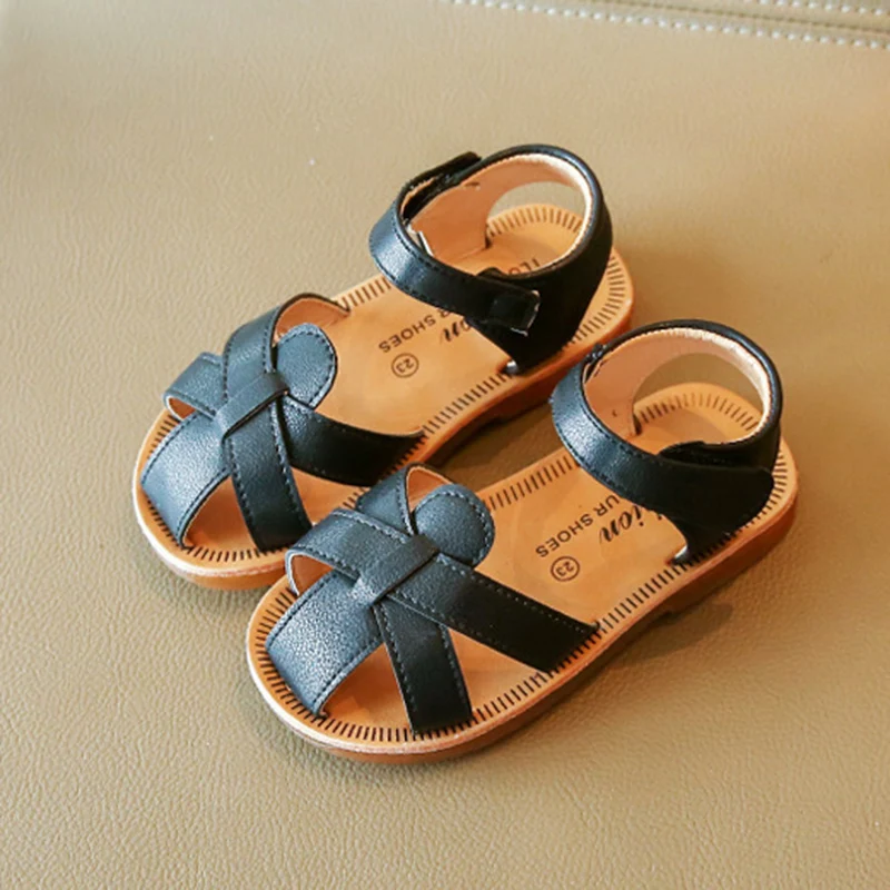 Детские сандалии 2022 летние пляжные для девочек модная обувь принцессы на плоской