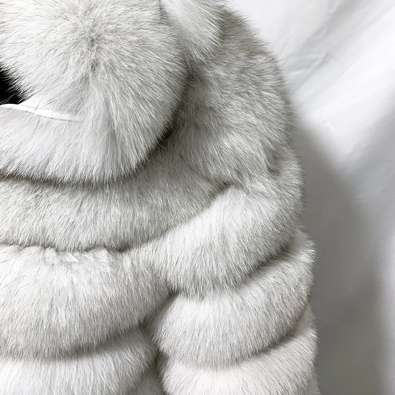 Real Fox Fur Hoodie Crop Coat Women Natural Fur Jacket With Hood Zipper Winter Fashion Warm Temperament Outwears For Women