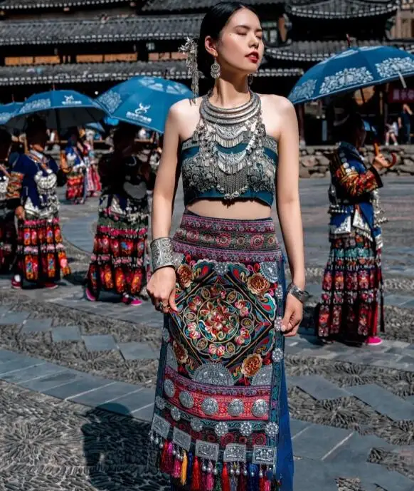 Chinese Miao Dress Sliver Metal Decorate Improvement Hmong Suit Summer Ethnic Women Stage