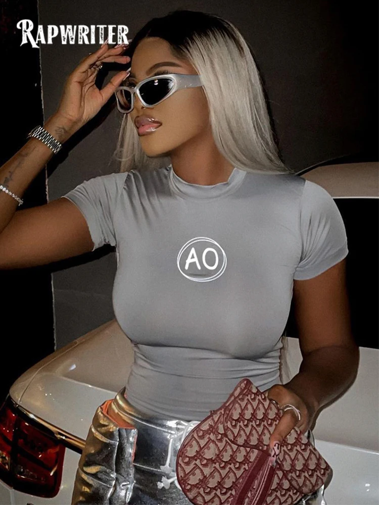 Топ женский летний облегающий с буквенным принтом и коротким рукавом