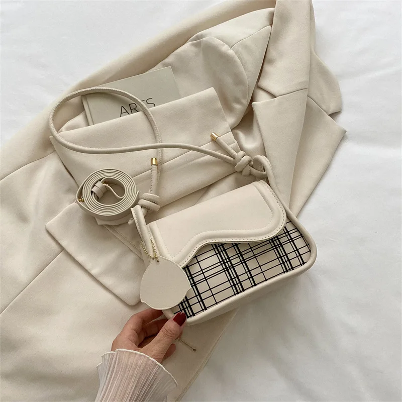 

TRAVEASY 2022 Summer Fashion Crossbody Bags for Women Leisure Thread PU Leather Female Shoulder Bag Solid Color Hasp Party Bag