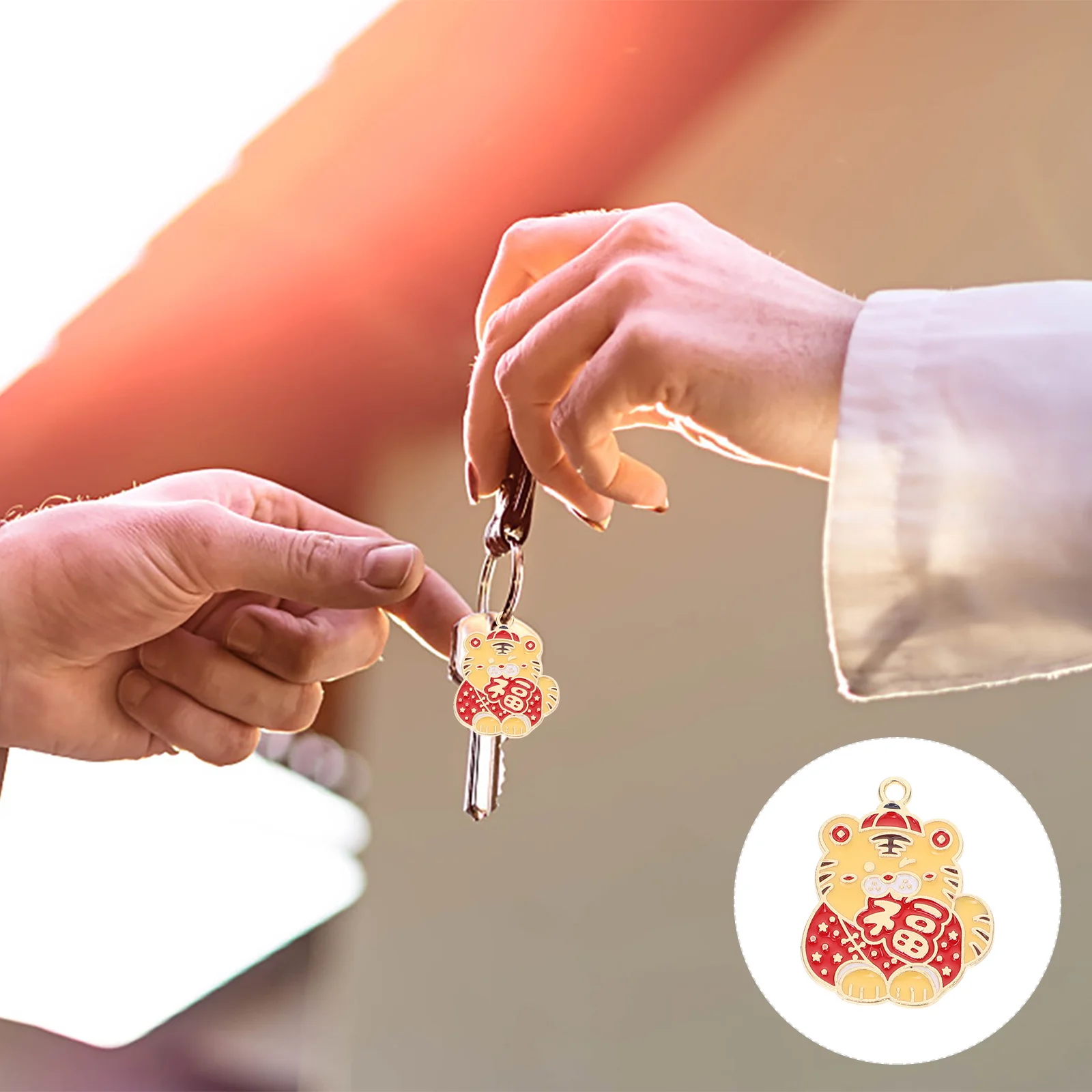 

10pcs Alloy DIY Charms Key Chain Pendants Tiger Shape Pendants DIY Accessories