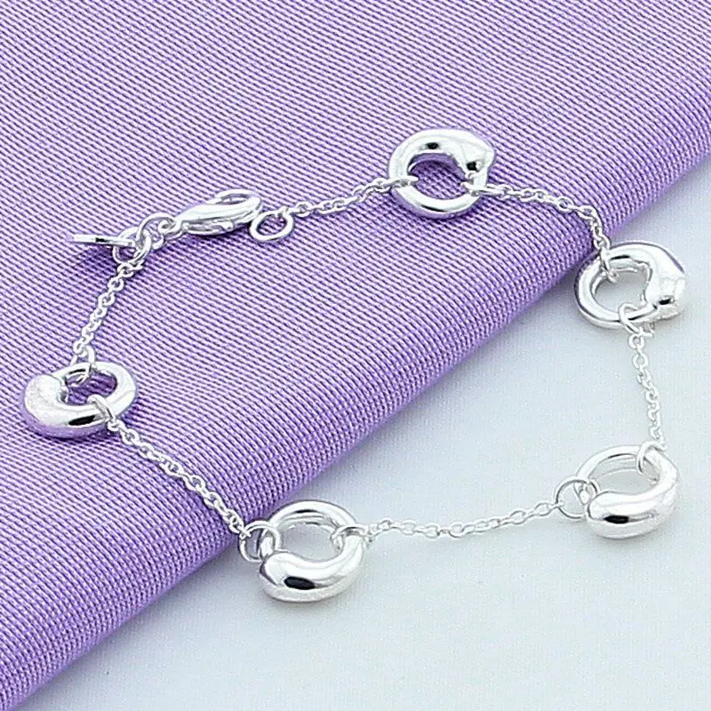 

Женский браслет из серебра 925 пробы