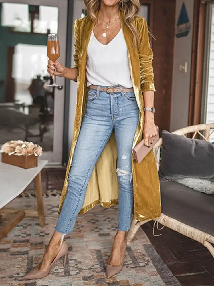 Женская Осенняя куртка с длинным рукавом и карманами однотонная без воротника