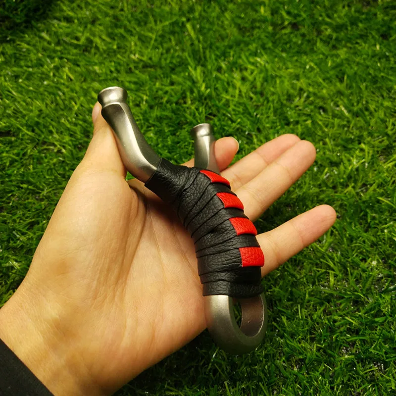 

New Professional Slingshot Flat Leather Slingshot Stainless Steel Hunting Slingshot Shooting Practice Outdoor Slingshot