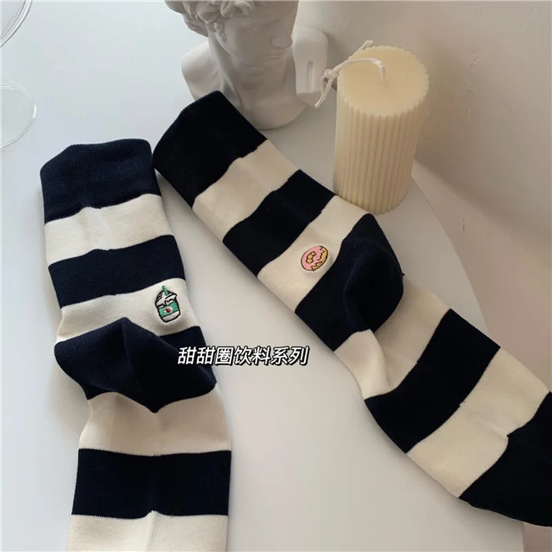

Factory Wholesale High Quality Comfortable Women/Men Striped Cotton Middle Tube Socksfashion All-match Student Socking F38