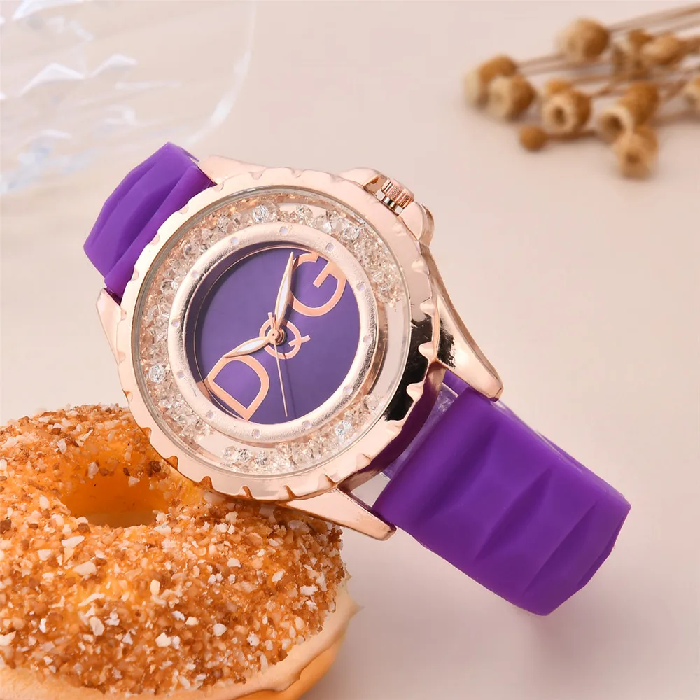 New Women Watch Fashion Bling Crystal Full Steel Casual Ladies Watches Female Quartz Watch Diamonds Wristwatch For Women Clock