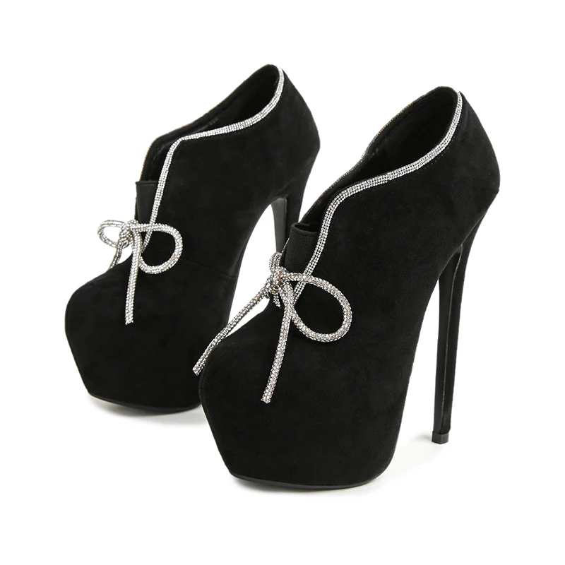 Женские ботильоны на платформе и высоком каблуке черные ботинки V-образной формы