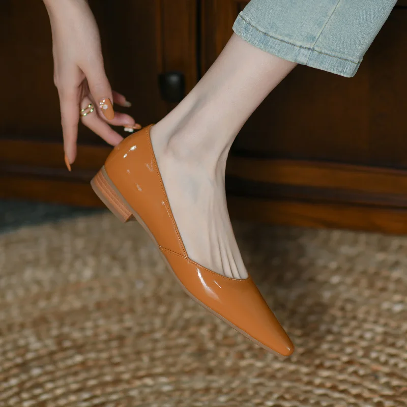 Women Pointed Toe Pumps Comfortable Low Heel Simplicity Style Leather Slip on Shoes Office Lady Casual Shoes Shallow Flats Pumps
