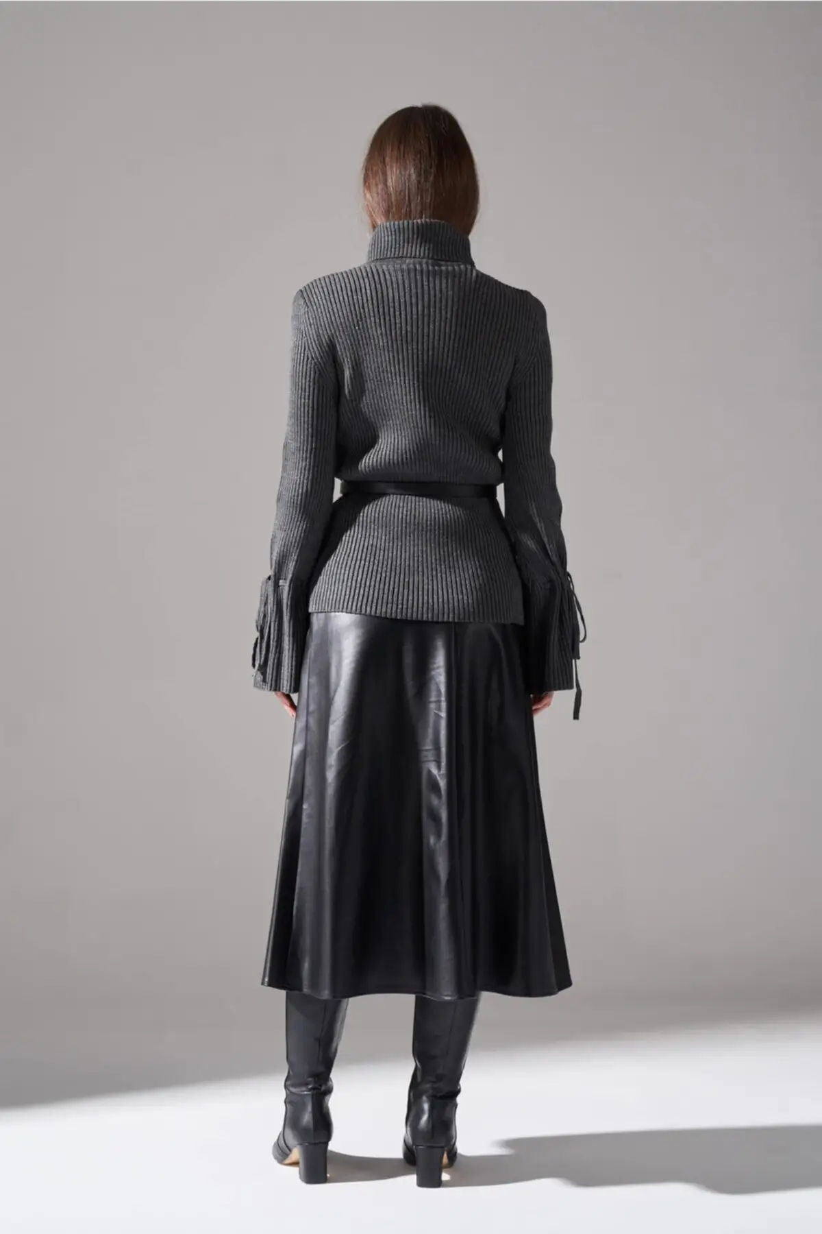 

Mzall Sleeve Knitted Lace Rope (Anthracite) 19 KGMZL1016007 Women Muslim Sweater
