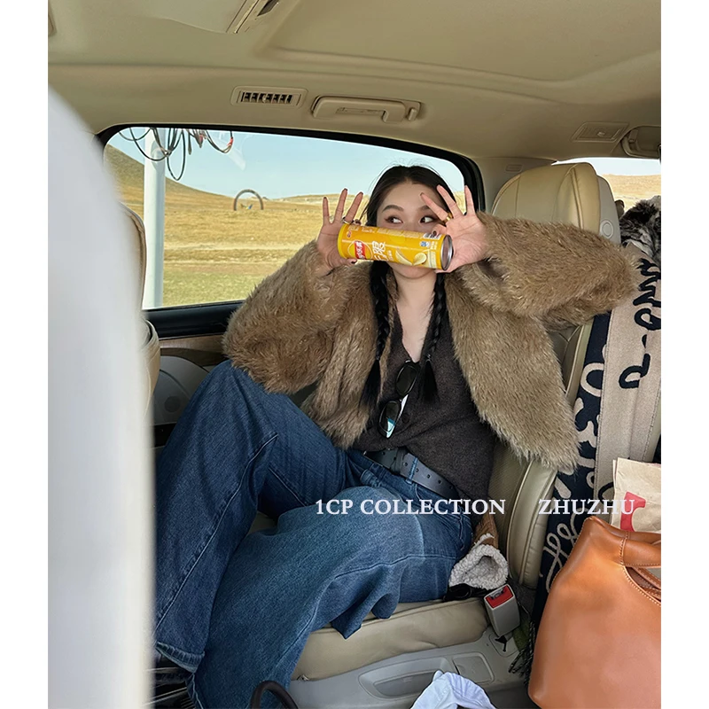 CP White Socialite Fur Outwear Female Heattech Thick 2023 Winter New Brown Long Easiest for Match Tops