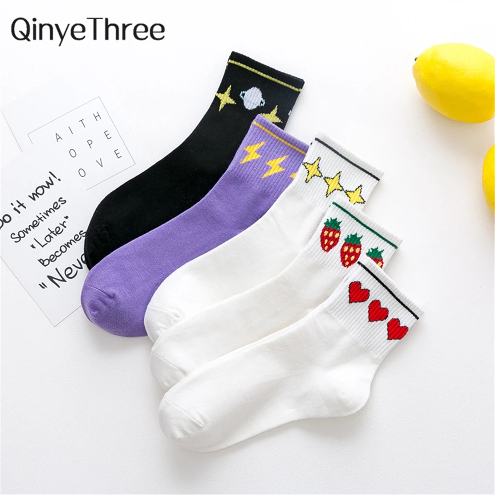 

New Women Funny Hipster Art Socks Starry Sky Heart Lighting Star Strawberry Patterned Skateboard Harajuku Gift Sokken