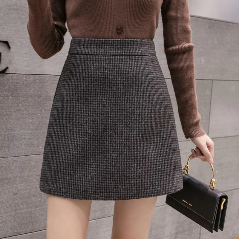 

Women's Plaid mini skirt, high waist wool skirt, casual, basic collocation, autumn and winter fashion