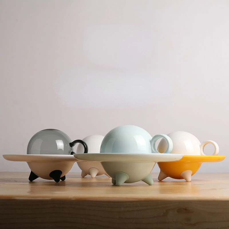 

Creative Coffee Cup Afternoon Teacup And Saucer Set Simple Office Cup Coffee Portable Coffee Mugs Funny Inverted Design UFO Cup