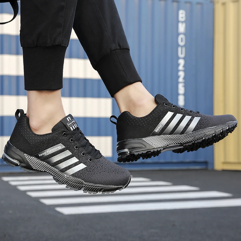 

Мужские кроссовки роскошного бренда 2022 летняя Высококачественная Повседневная дышащая сетчатая обувь для бега женские светильник кие спо...