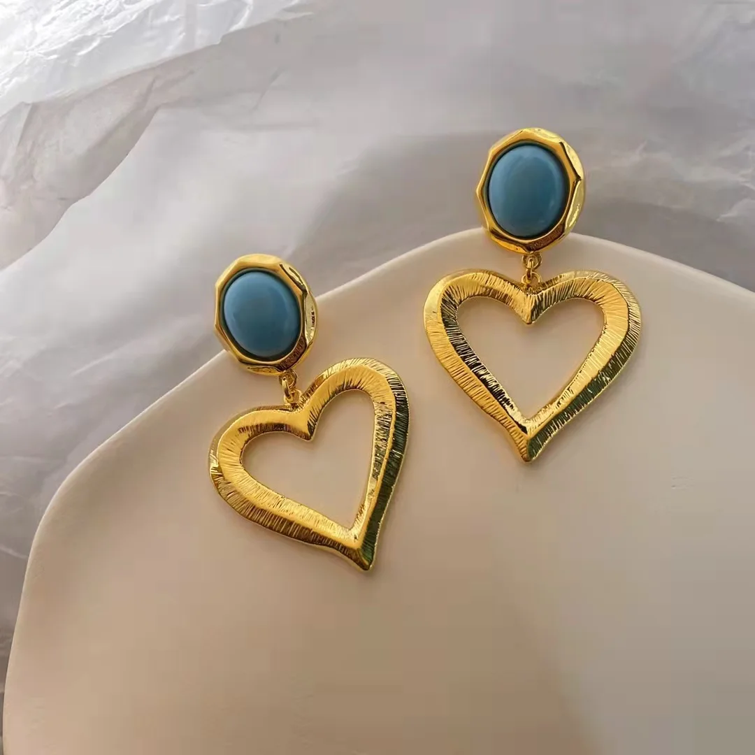 

Серьги в форме сердца с покрытием из 18-каратного золота