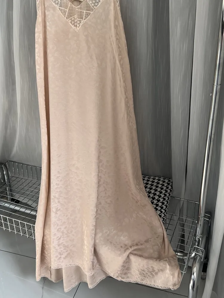 

Женское жаккардовое платье на бретельках, леопардовое платье средней длины из 100% шелка с асимметричной кружевной отделкой без рукавов и V-образным вырезом, лето 2023