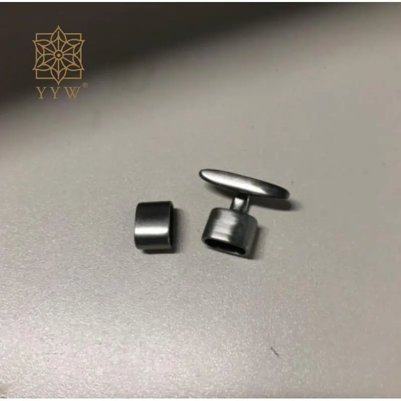 

2000pcs clasp with logo