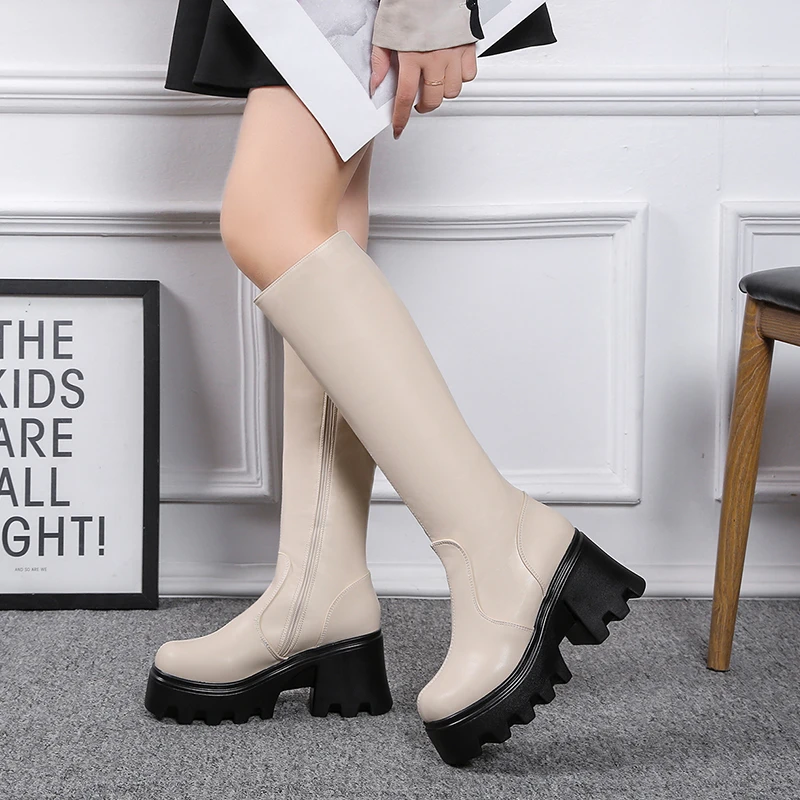 

New Autumn and Winter Sponge Cake Thick-soled Boots Thick-heeled High-cut Fashion Boots Are Thin Knight Boots Large Size Boots
