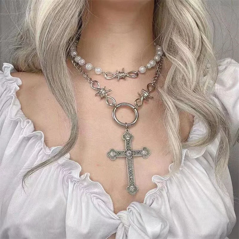 

Ожерелье женское в стиле хип-хоп, панк, готика, имитация жемчуга, крест, черпачки, шипы, чокеры, подвеска из сплава, ювелирные изделия, подарки...