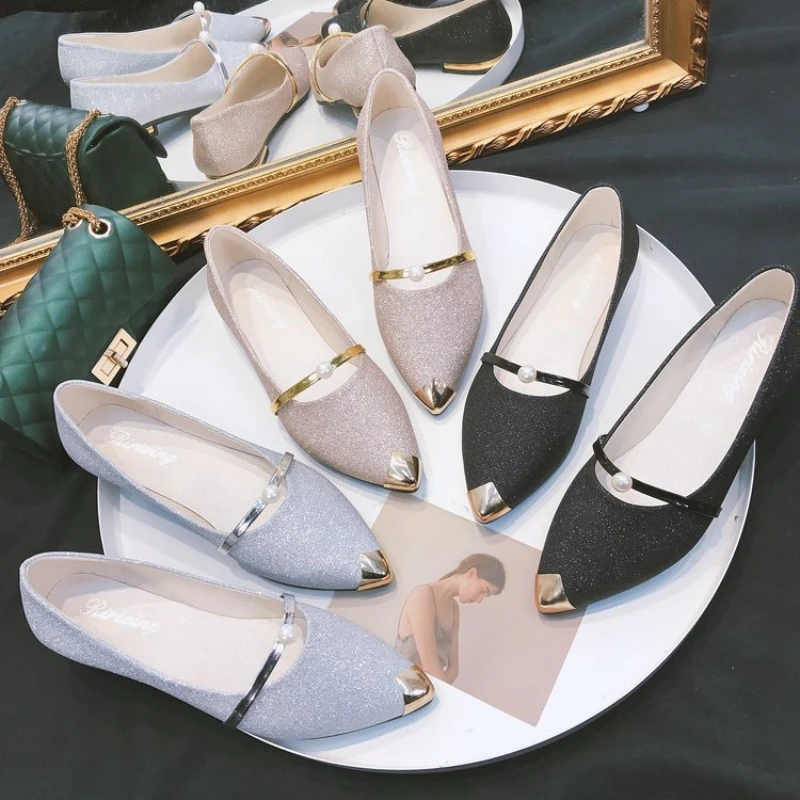 

Beaded Low-heeled New Women Fashion Shoes Pointed Toe Flat Non-slip Womens Round Buckle Casual Women's Shoes Zapatos De Mujer