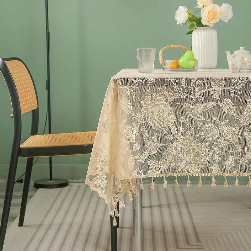 

Кружевная скатерть Jacquard