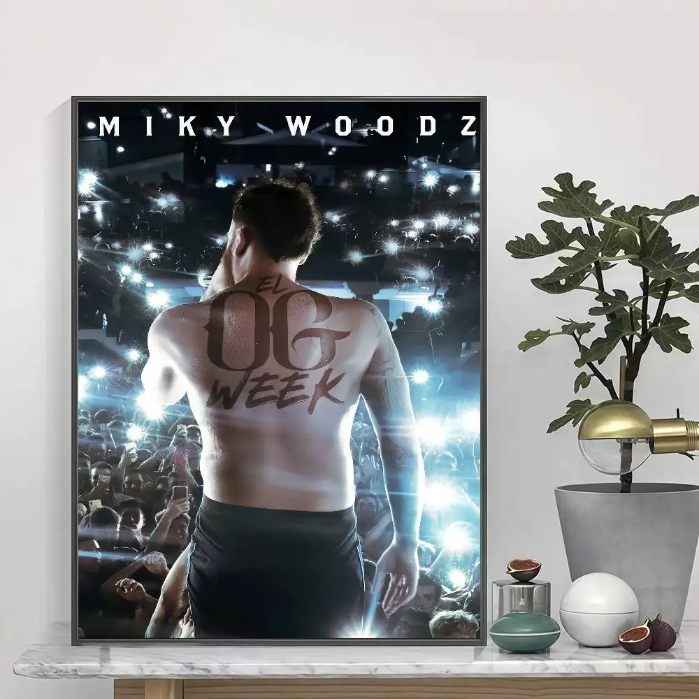 Фото Самоклеящиеся плакаты-наклейки M-Miky Woodz Verything RIAL подходят для безрамного декора стен в комнате. №5