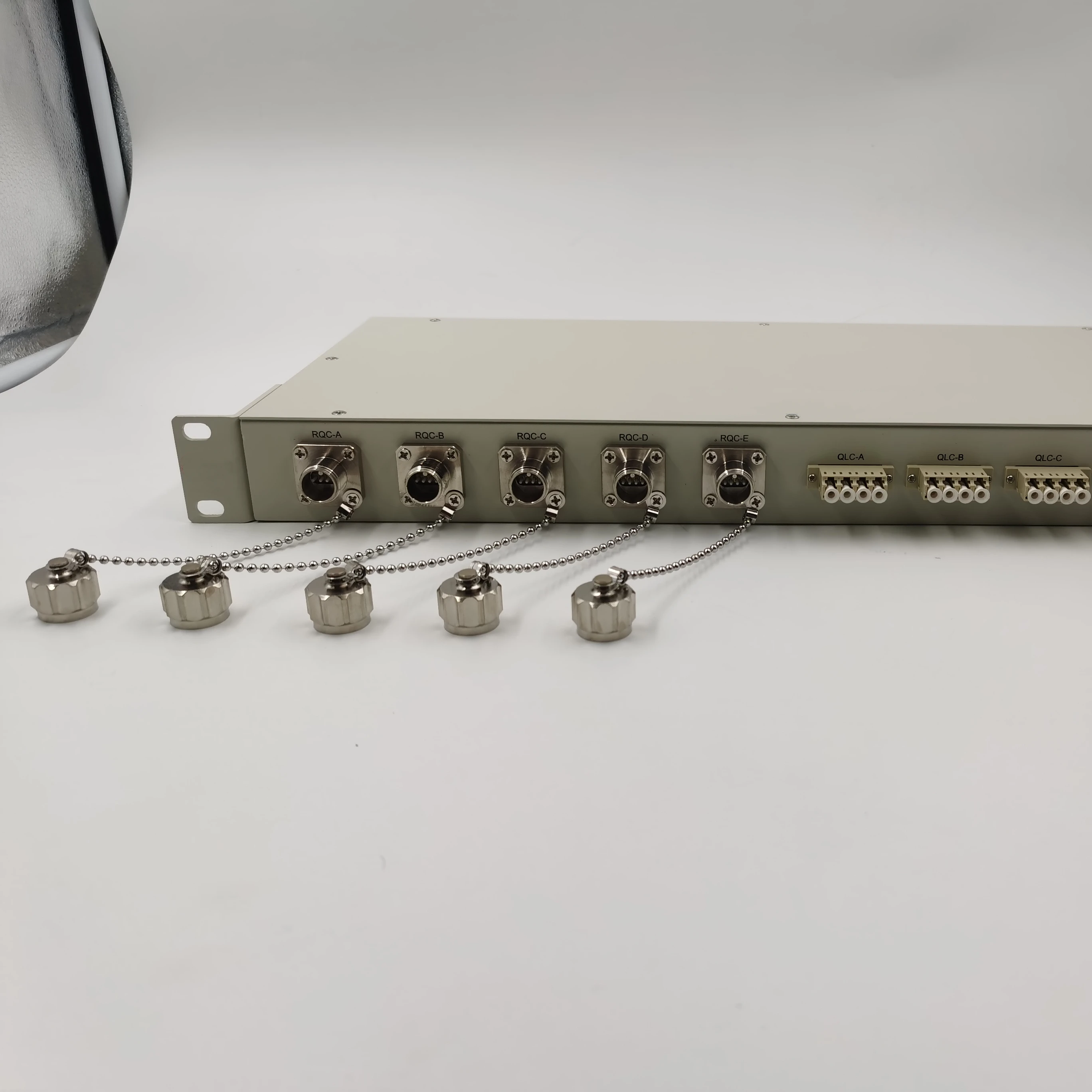 

Соединитель для видеосъемки, 19 дюймов, IP67, 2/4/6/8/12/24 ядер