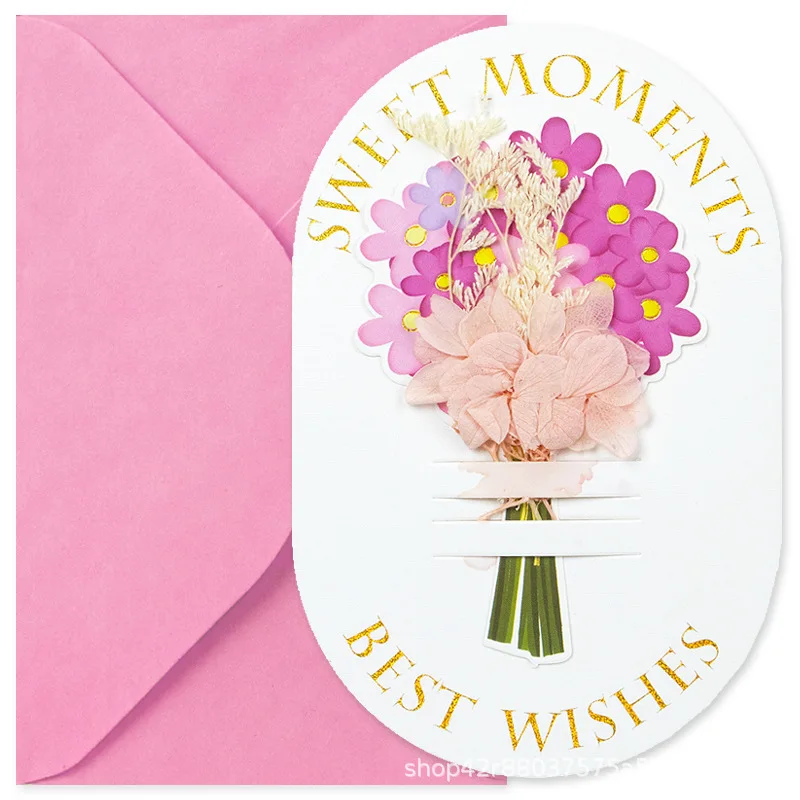 Открытка с сушеными цветами MOONBIFFY