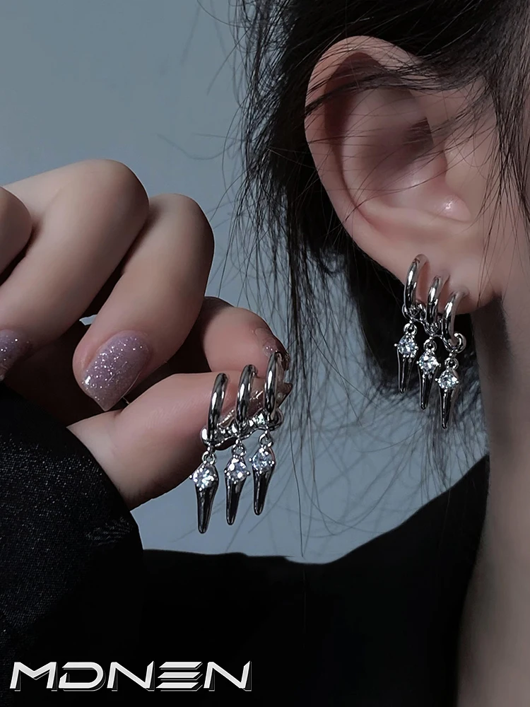 

2023 New Flash Diamond Stud Alloy Cyberpunk Style For Women Jewelry Party Gifts