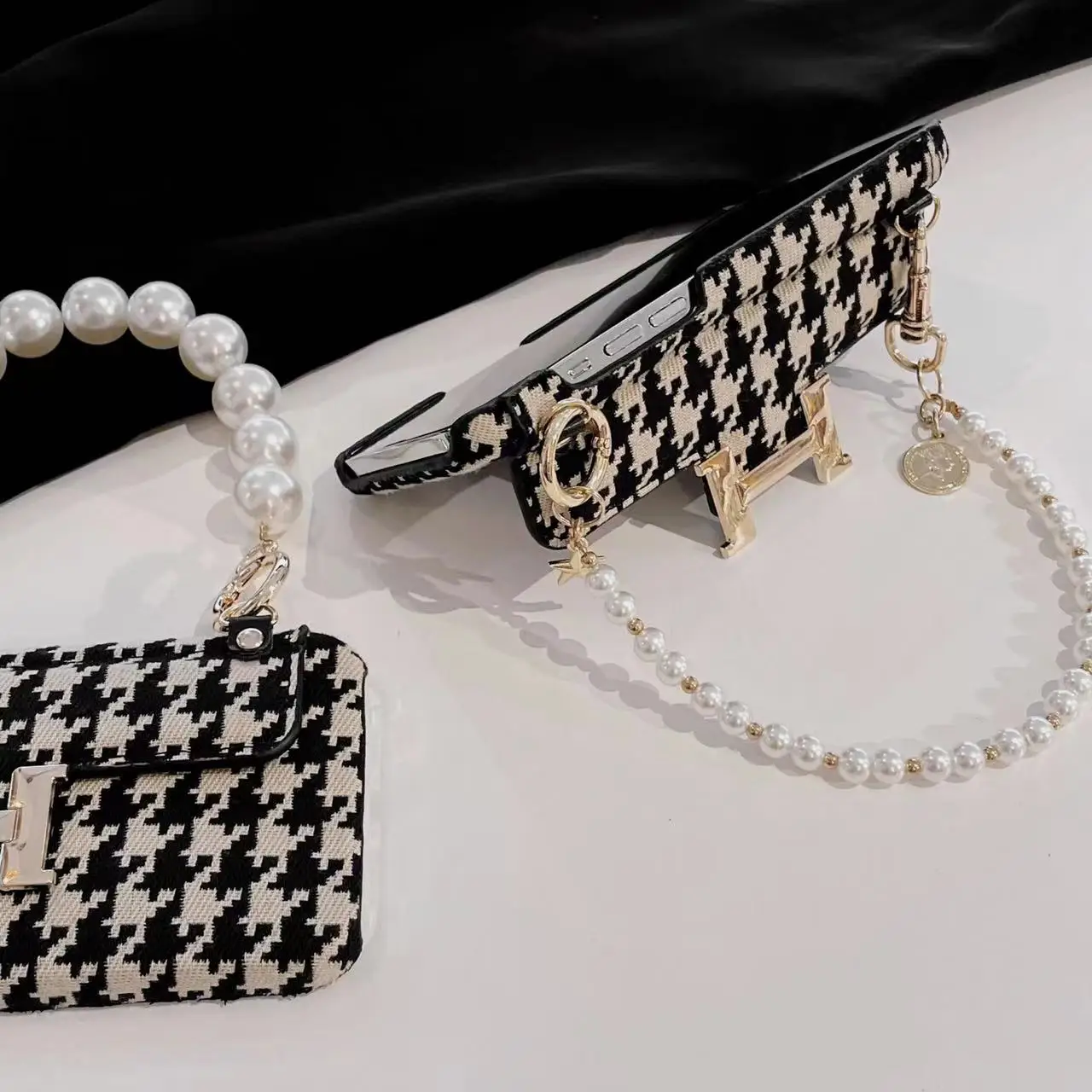 Premium Fashion Crossbody Lanyard Houndstooth Leather PatternPhone Case Pearl Chain Shell bag for iphone11 12 13 Pro Max X XS XR