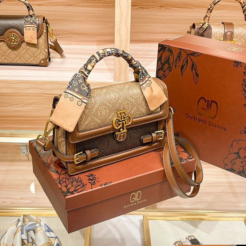 Luxury Designer Vintage Shoulder Bag Leather Silk Ribbon Handbags Metal Buckle Messenger Bag Women Party Crossbody Purses