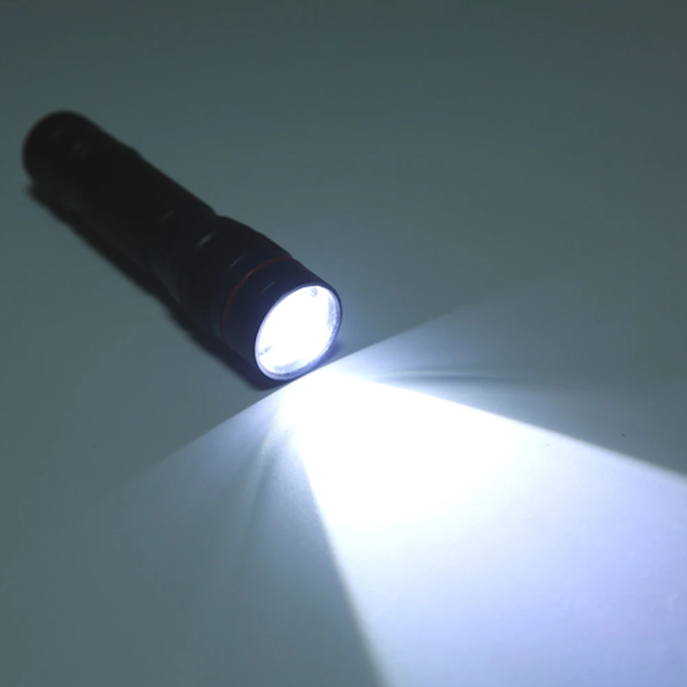 

Rechargeable LED Flashlight XPE LED Flashlight Powerful Camping Light Waterproof Zoomable Lamp Built-In 600mAh Battery