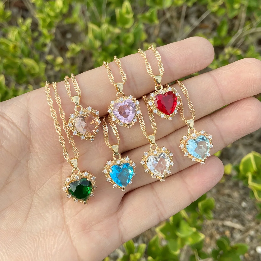 

2022 Necklace for Women Multicolored Zircon Gem Heart Pendant Vintage Chain Jewelry Choker Charm Luxury Stainless Steel Gifts