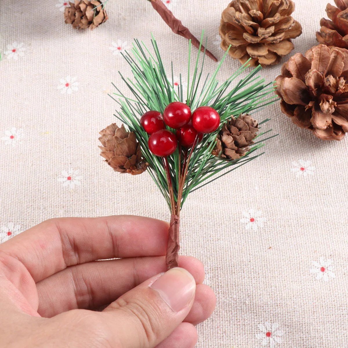

Christmas Flowers Artificial Pine Wreath Decorations Xmas Decoration Picks Grave Branches Berries Cones