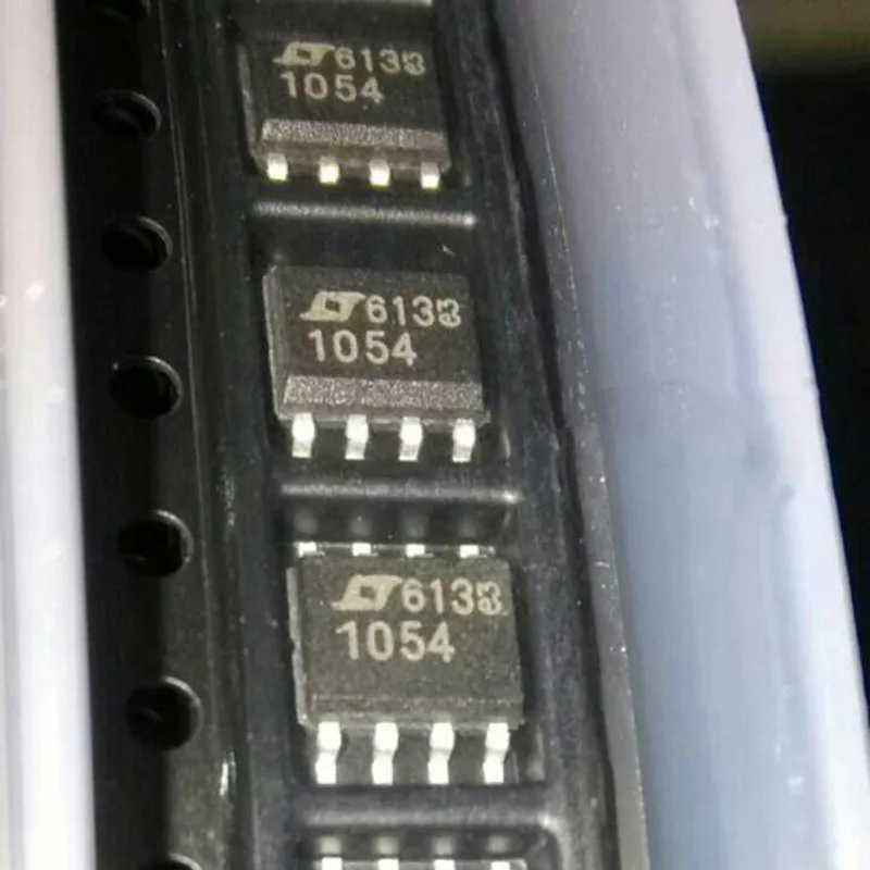 

10PCS LT1054 LT1054CS8 LT1054I LT1054IS8 SOP8 Switching regulator chip