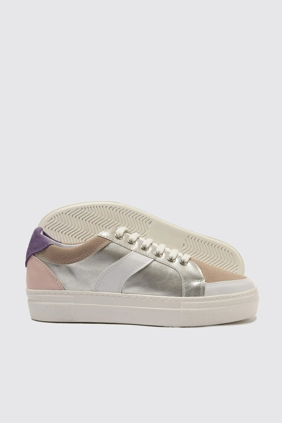 

Trendyol Women Sneaker TAKSS21SN0024