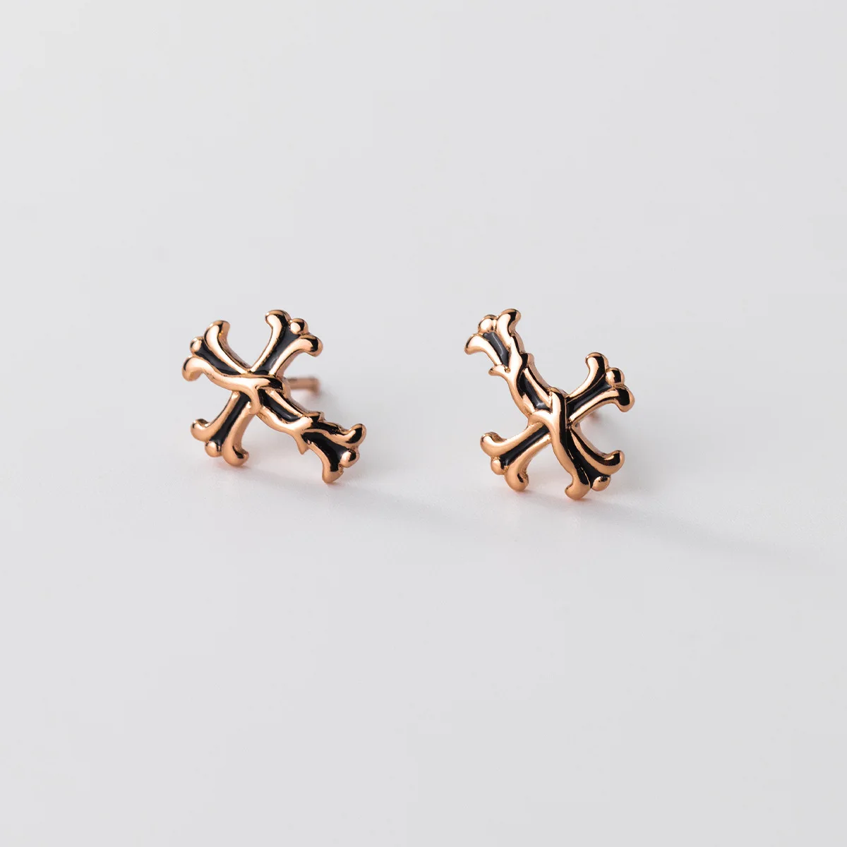 

Real S925 Sterling Silver Rose Gold Cross Ear Studs Unique Vintage Unisex Jewelry Accessories Holiday Girlfriend Birthday Gift