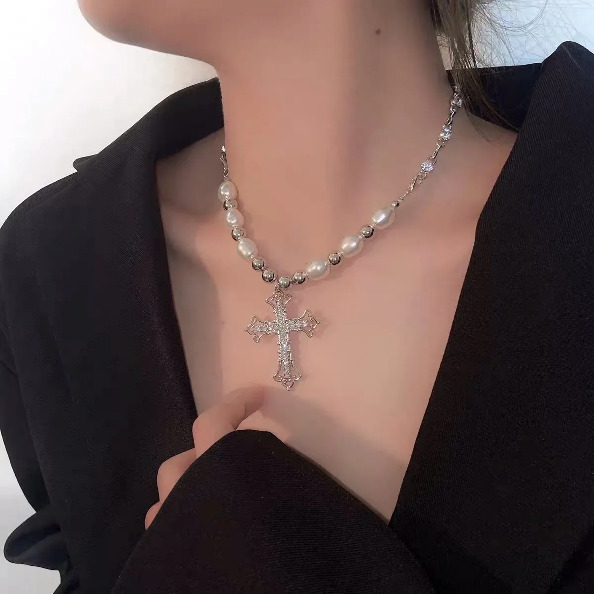 Trendy Pearl Punk Necklaces Inlay Pendant Sliver Plated Stainless Steel Cross Hip-Hop Necklace For Women And Men