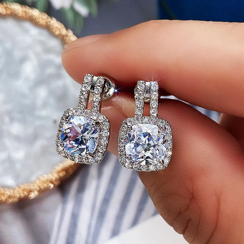 

Huitan Hot Cubic Zirconia Stud Earrings for Women High-quality Silver Plated Ear Piercing Accessories Fashion Versatile Jewelry