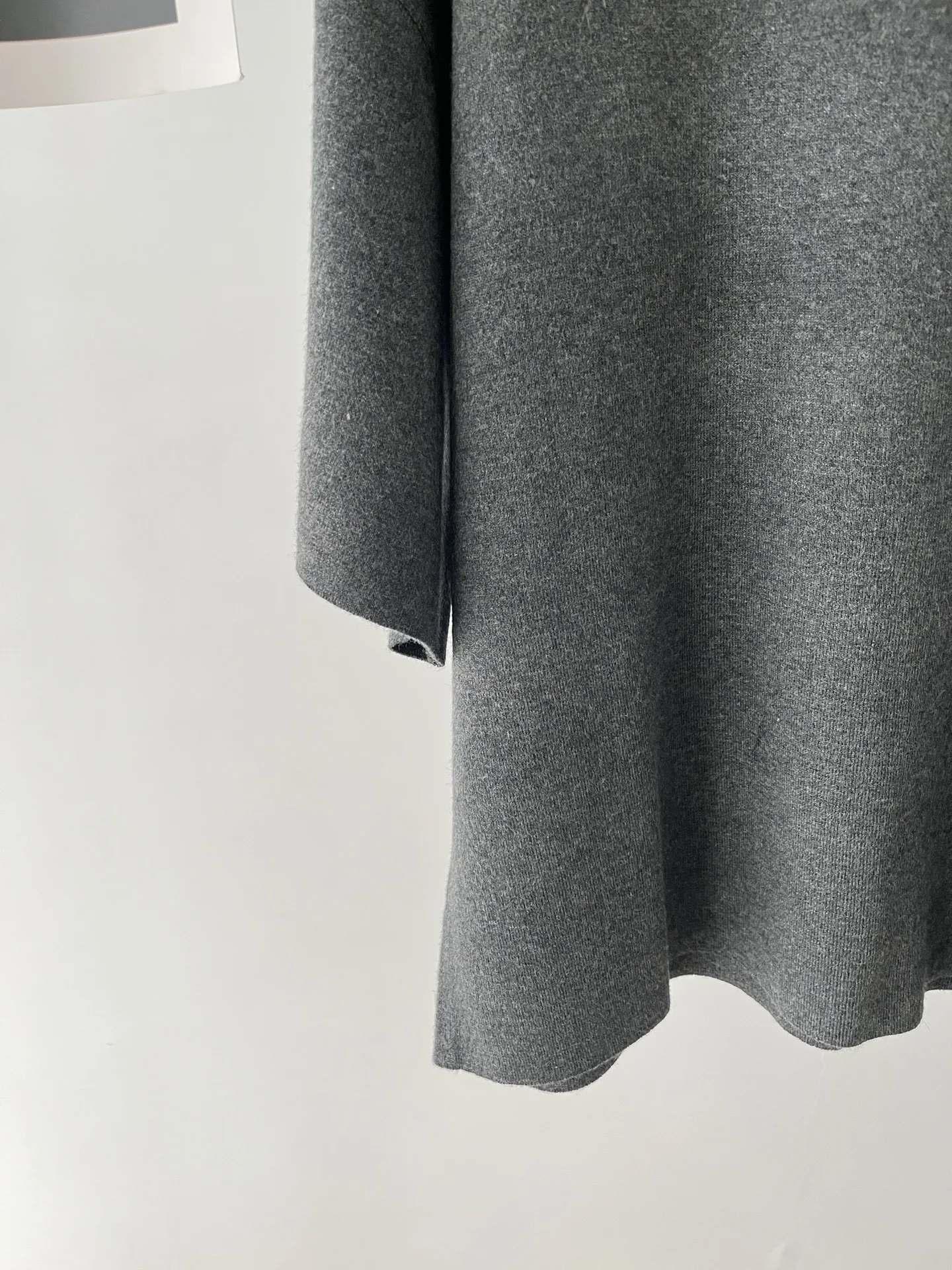 Женский серый вязаный свитер с коротким рукавом простые французские пуловеры