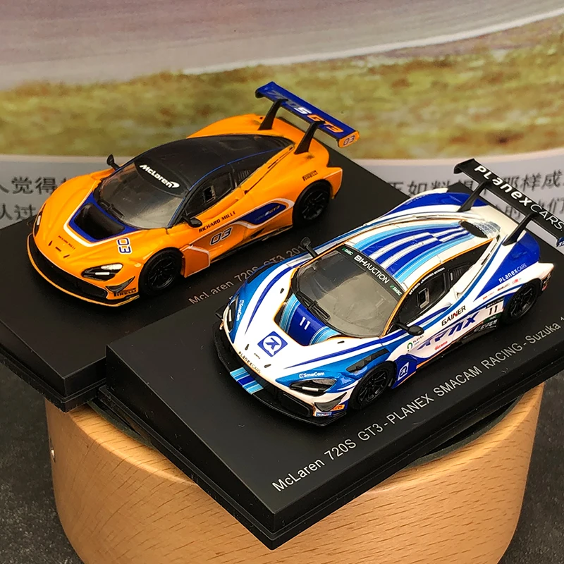 

Модель автомобиля из сплава McLaren 720S GT3 2019 Spark 1:64, коллекционные украшения