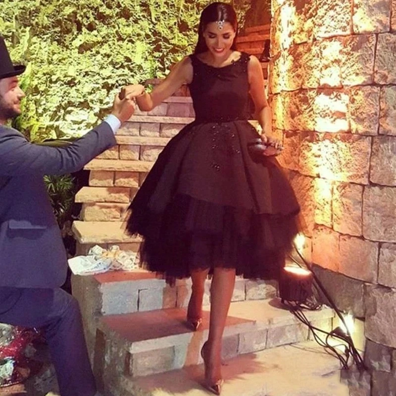 

Wholesale Short Black Evening Dresses 2023 Tea-Length Tulle Party Tiered Appliques Open Back O-Neck Sleeveless Prom Gown