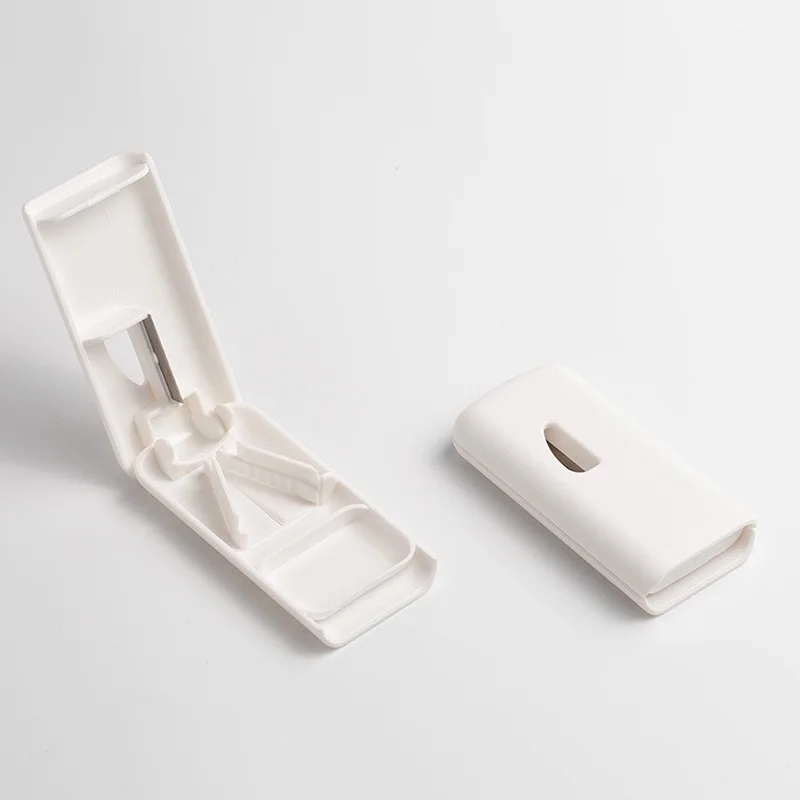 

1PC Medicine Pill Holder Tablet Cutter Splitter Pill Case Mini Useful Portable Storage Box Pill Tablet Pill Cutter Divider