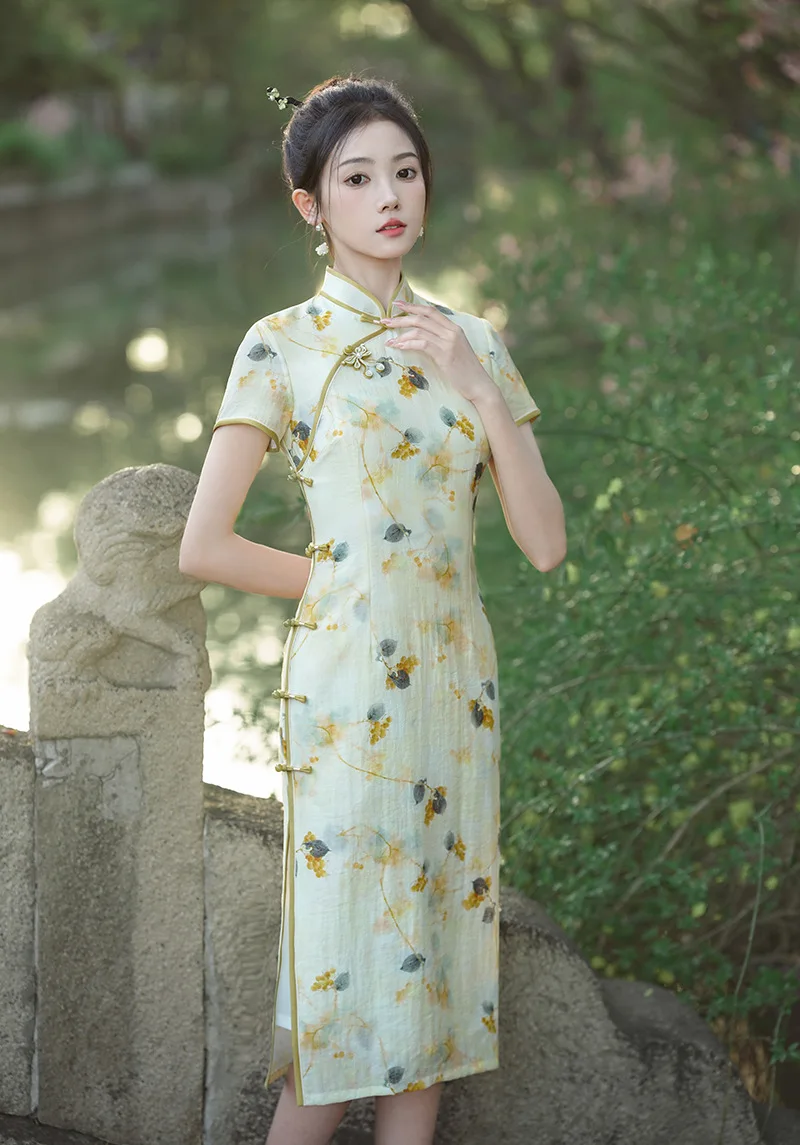 Весенне-летняя новая улучшенная желтая юбка-Ципао средней длины в китайском