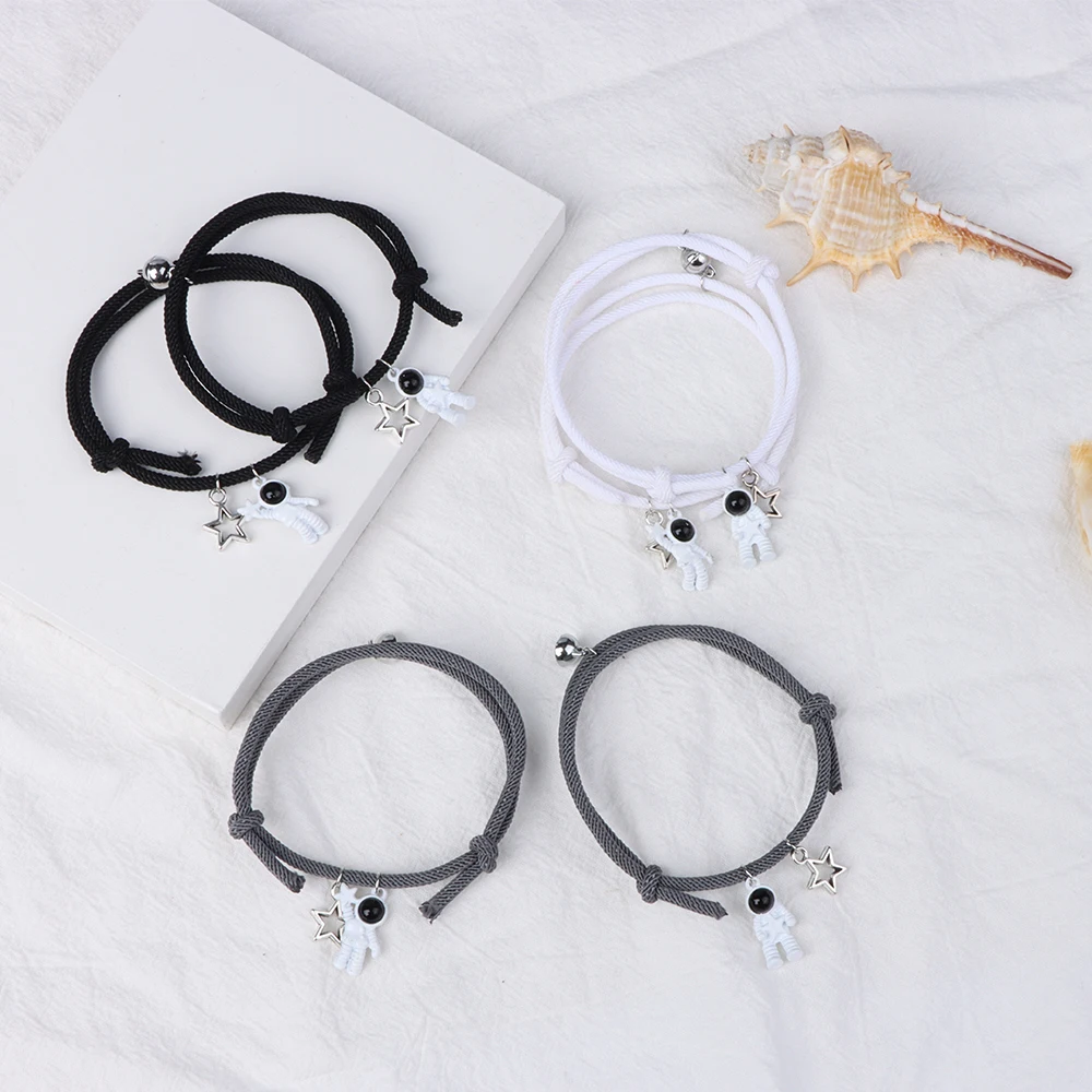 

2pcs/Set Fashion Stretch Couple Bracelet Magnetic Astronaut Charm Bracelets Trendy Simple Bracelet for Men Women Jewelry Gift