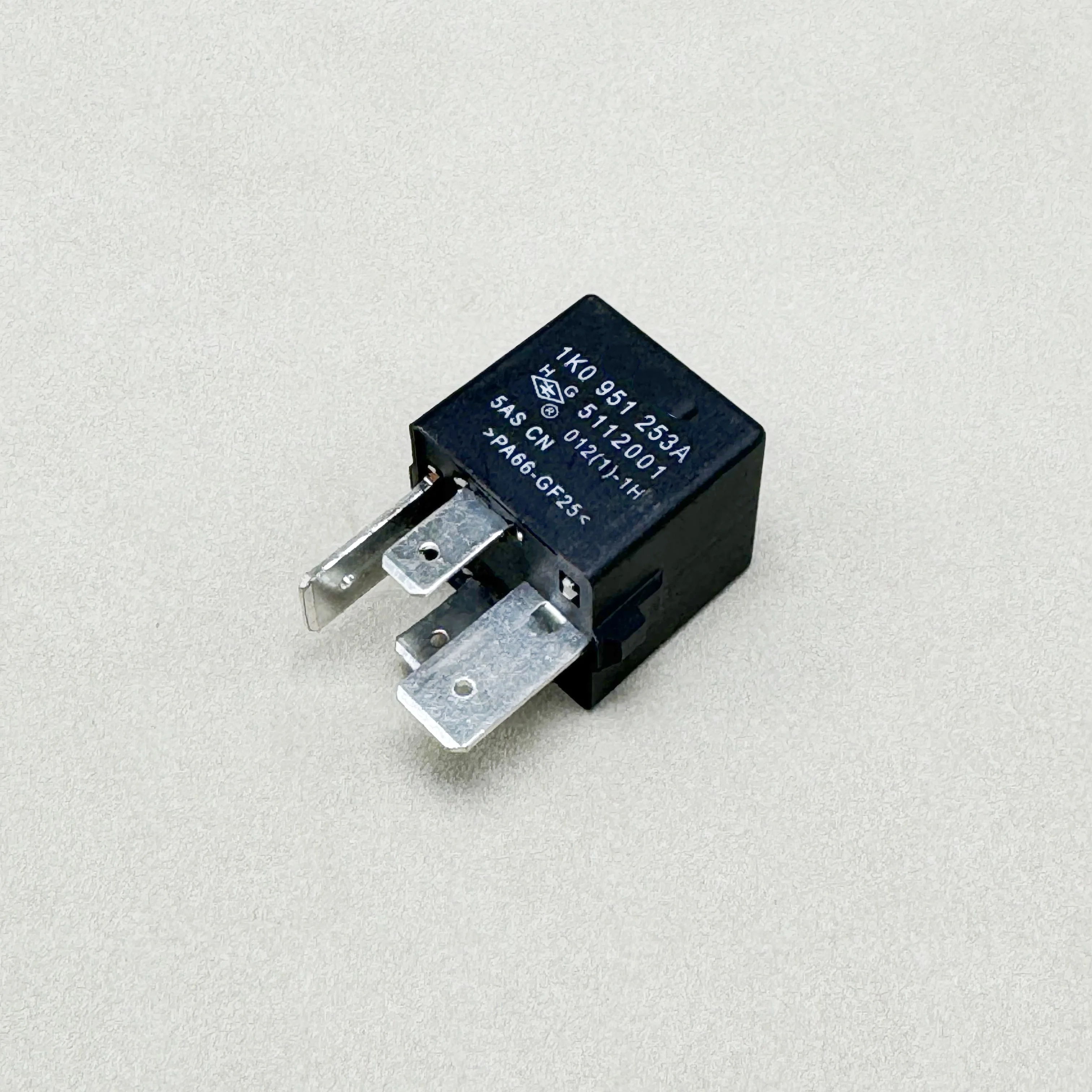 Фото Реле блока управления двигателем 460 ECU 1K0951253A для VW Golf Jetta MK5 Passat B6 Touran Tiguan Audi A3 TT R8 Skoda 1K0 951 253A №3