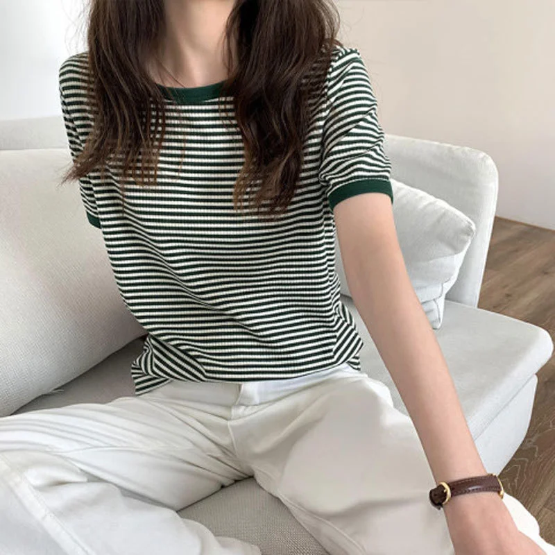 

2023 Summer Korean Version New Ice Silk Short Sleeve Women's Loose Thin T-shirt Round Neck Striped Top QEM6